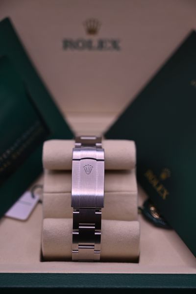 Rolex Oyster Perpetual 124200